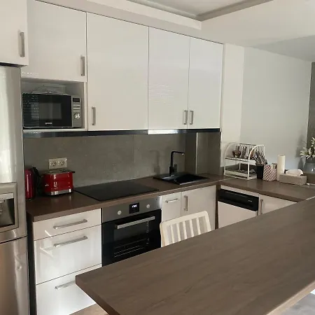 Devai-lux Apartment *