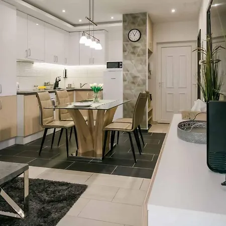 Appartement Devai-lux *