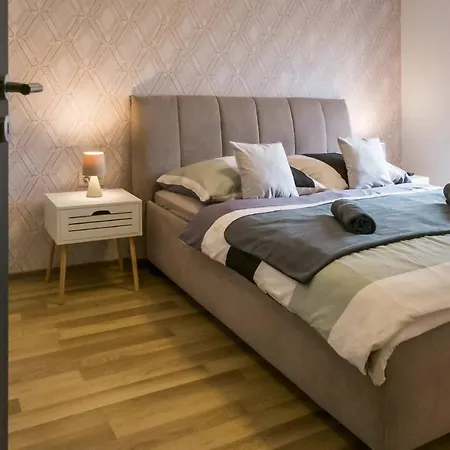 Apartment Devai-lux