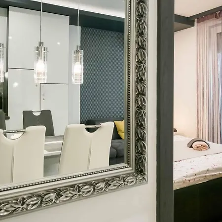 Devai-lux Apartment *